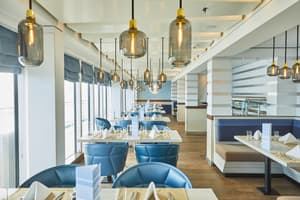 Hapag Lloyd Cruises MS Europa 2 Yacht Club Restaurant 6.jpg